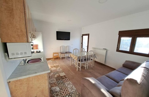 Velez Rubio Casa | Casa rural 'Casa Pedro' con terraza privada, jardín privado y Wi-Fi