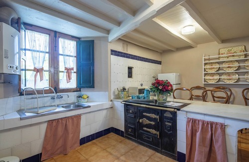 Catasol Casa | Casa rural 'Casa La Calleja' con terraza compartida, jardín compartido y Wi-Fi