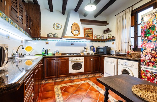 Vilafames Casa | Casa rural 'Casa Retiro Vilafames' con vistas a la montaña, terraza privada y aire acondicionado