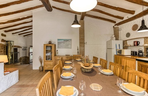Llampaies Casa | Casa rural 'Casa Rural La Pallissa Con Piscina' con vistas a la montaña, piscina compartida y Wi-Fi