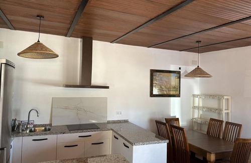 Guillena Casa | Casa rural 'Casaruralsevilla La Cabaña De Petra' con vistas a la montaña, Wi-Fi y aire acondicionado