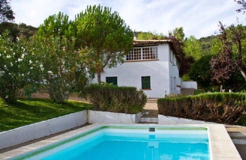 Alajar Casa | Casa rural 'Collado' con vistas a la montaña, Wi-Fi y aire acondicionado