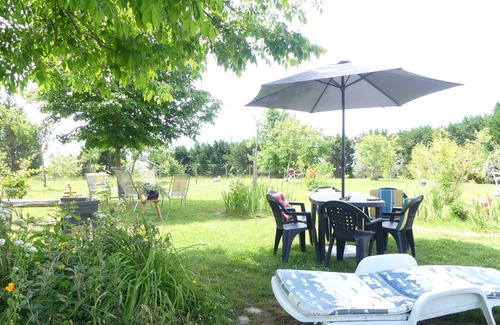 Pouillon Casa | Casa rural 'Domaine Baraque' con vistas a la montaña, Wi-Fi y aire acondicionado