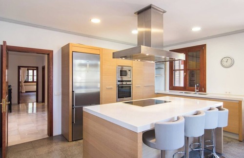 Manacor Villa | Casa rural 'Dues' con vistas al mar, Wi-Fi y aire acondicionado