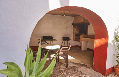 Fuenteheridos Casa | Casa rural 'El Zarzo' con vistas a la montaña, terraza compartida y Wi-Fi