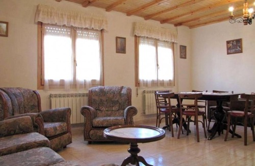 Vadillo Casa | Casa rural 'El Frontón' con vistas a la montaña