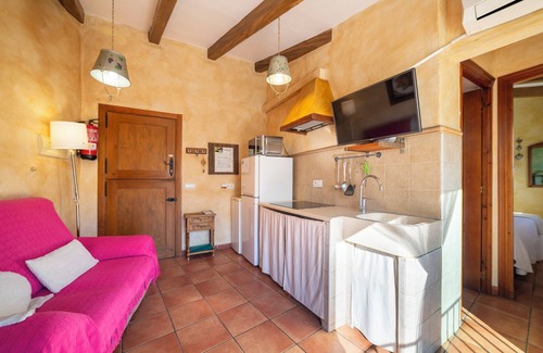Laroya Casa | Casa rural 'El Mirador' con vistas a la montaña, Wi-Fi y aire acondicionado