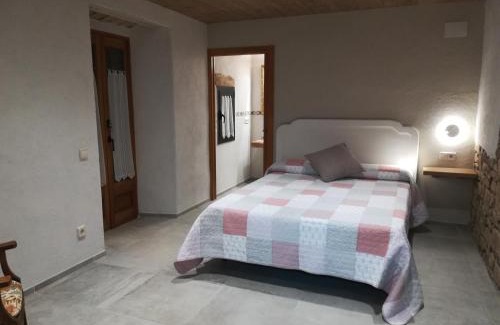 Sant Bartomeu del Grau Casa | Country House El Permanyer