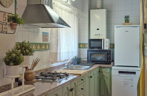 Hornachuelos Casa | Casa rural 'El Refugio' con vistas a la montaña, Wi-Fi y aire acondicionado