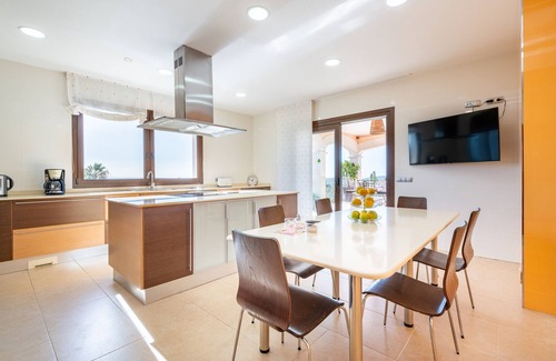 Puntiro Villa | Casa rural 'Es Niu' con vistas a la montaña, piscina privada y aire acondicionado