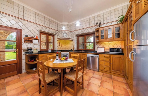 Arta Villa | Casa rural 'Es Voltor' con vistas a la montaña, Wi-Fi y aire acondicionado