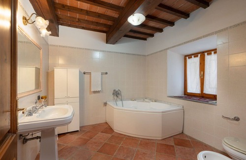 Dicomano Otro | Country House / Farm House en Corella con 4 habitaciones, capacidad 8