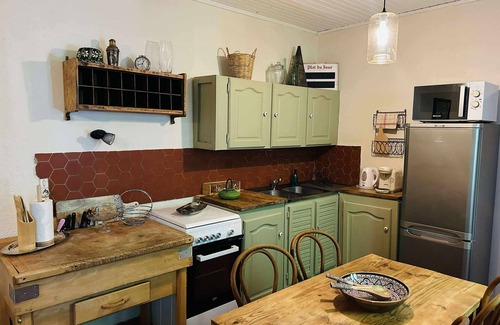 Vaison-la-Romaine Casa | Country house 3 minutes from Vaison la Romaine. Ideal for hikers.