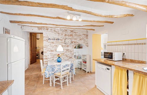 Villanueva de Algaidas Casa | Casa Rural 'Furones' con Vista a la Montaña, Wi-Fi y Aire Acondicionado
