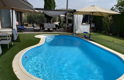 Cabra Casa | Country House 'Holiday House Dehesa Del Colmenar' with Mountain View, Wi-Fi and Air Conditioning