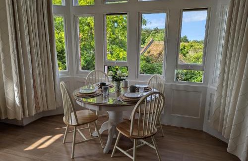 Binham Apartamento | Country house holiday with a tennis court!