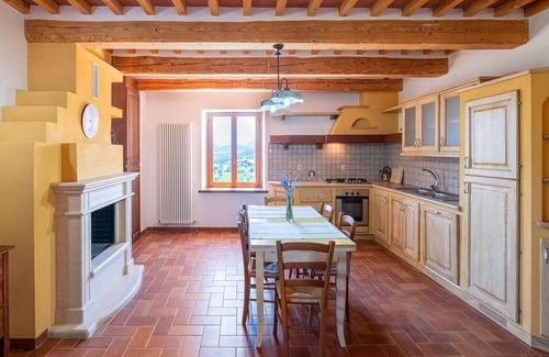 Cagli Apartamento | Casa Rural en Cagli con Piscina y Vistas