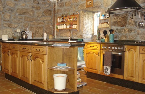 A Caniza Casa | Piedra Granja en un lugar idílico con piscina privada