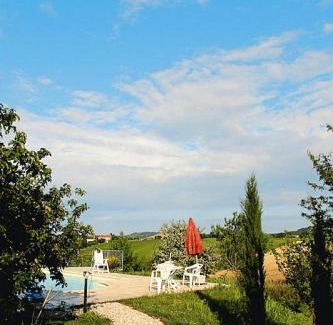 Corinaldo Casa | Country House in Monterado with Pool