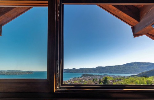 Arizzano Casa | Country House