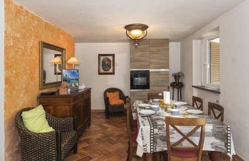 Camaiore Casa | Country house in the Tuscan hills with private pool