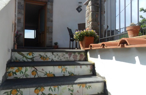 Colli di Fontanelle Casa | casa de campo recientemente reformado con magníficas vistas al mar
