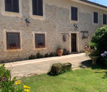Sezze Cama Y Desayuno | COUNTRY HOUSE