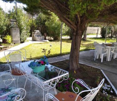Kalyves Polygyrou Casa | Country House Kalyves, 2 bedrooms, sleeps 6, 700sqmgarden, 180m from beach