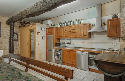 Curiel Casa | Casa rural 'Las Tercias De Curiel' con vistas a la montaña y Wi-Fi