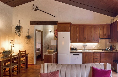 Hornachuelos Casa | Casa rural 'La Alcaidía' con vistas a la montaña, Wi-Fi y aire acondicionado