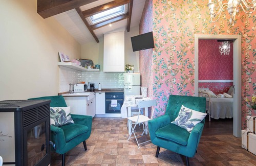Catasol Casa | Casa rural 'La Caseta De Laura' con jardín compartido y Wi-Fi