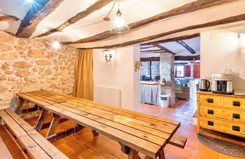 Olba Casa | Casa rural 'La Casuna De La Una' con vistas a la montaña, terraza privada y Wi-Fi