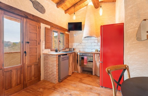 Olba Casa | Casa rural 'La Casuna De La Una' con vistas a la montaña, terraza privada y Wi-Fi