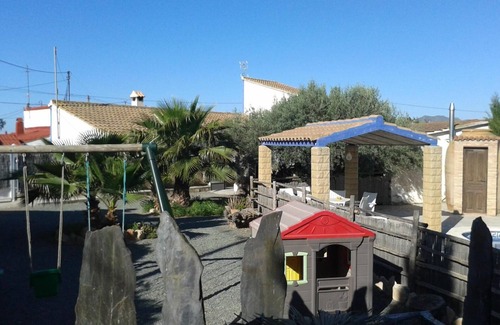 Majada del Moro Casa | Casa rural 'La Noria' con piscina privada, Wi-Fi y aire acondicionado