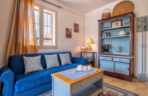 Sorso Chalet De Esquí | Casa rural 'La Valle degli Ulivi' con vistas a la montaña, Wi-Fi y aire acondicionado
