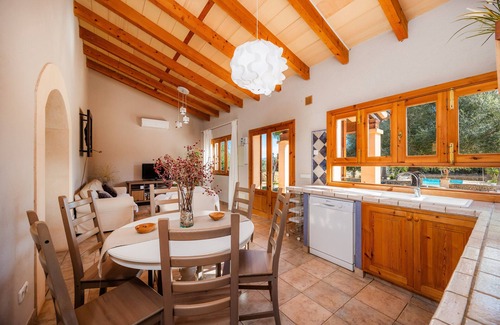 Campos Villa | Casa rural 'Linda' con piscina privada, Wi-Fi y aire acondicionado
