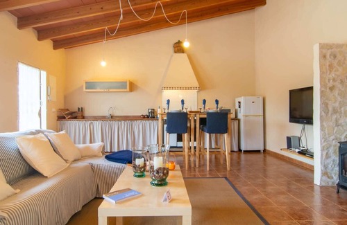 Lloseta Villa | Casa rural 'Mafedo' con piscina privada, Wi-Fi y aire acondicionado