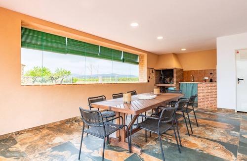 Vall d'Alba Casa | Casa rural "Mas de Morera" con acceso a la piscina durante todo el año