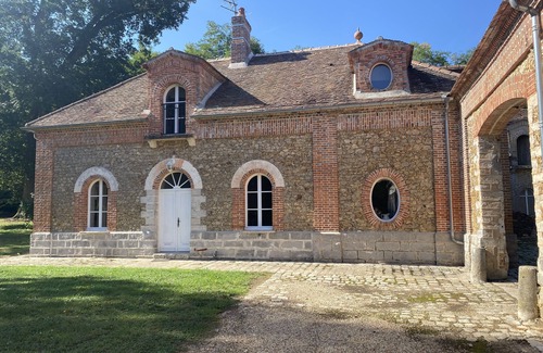Voulx Casa | Country house next to a golf course, in the Fontainebleau region.
