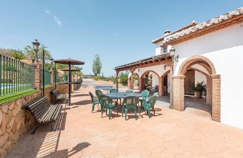 Colmenar Casa | Casa rural 'Piedras Blancas' con vistas a la montaña, piscina privada y Wi-Fi