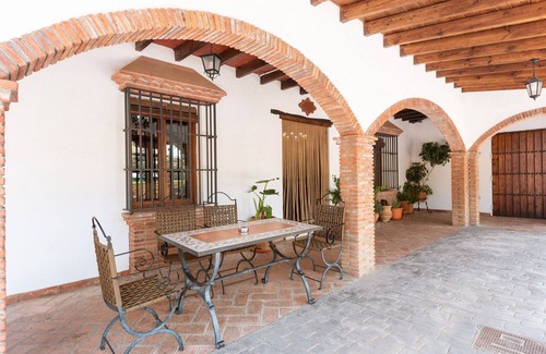 Colmenar Casa | Casa rural 'Piedras Blancas' con vistas a la montaña, piscina privada y Wi-Fi
