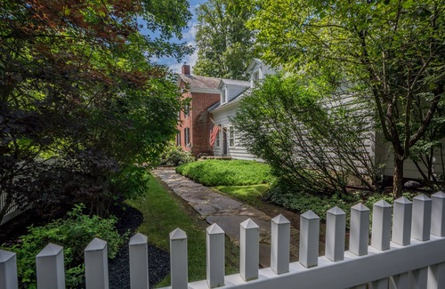 Queensbury Casa | Country House, Pool, Garden, Pet Friendly, Near Lake George & Saratoga Springs