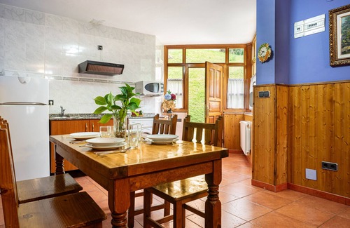 Barzana Casa | Casa rural 'Socastillo C' con vistas a la montaña, terraza privada y jardín privado