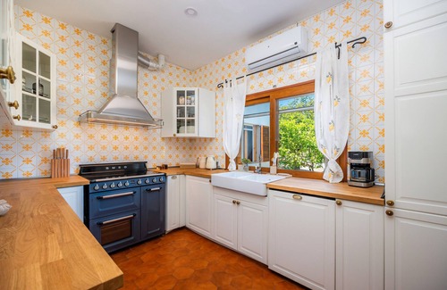 Sa Pobla Villa | Casa rural 'Son Valentí' con vistas a la montaña, Wi-Fi y aire acondicionado