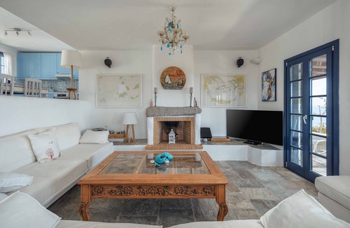 Serifos Villa | Casa rural 'Villa Agios Sostis' con vistas al mar, Wi-Fi y aire acondicionado