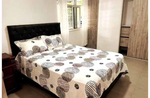 Guacari Villa | Casa campestre con piscina y jacuzzi, cerca a Ginebra Valle del Cauca.