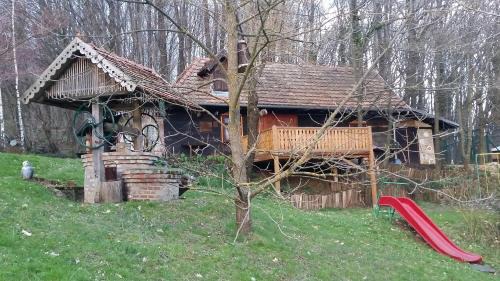 Kraljevec Sesvetski Casa | Country house with a pool in Medvednica Nature Park