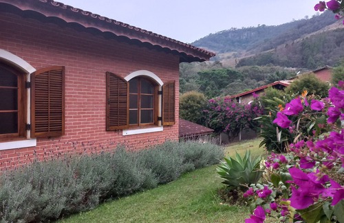 Joanopolis Casa | Country house, with beautiful garden and private pool.