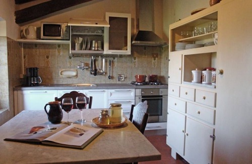 Rignano sull'Arno Casa | Country house with great views, pool, garden, panoramic terraces, free wifi
