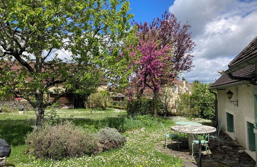 Carlucet Casa | Country house with large enclosed garden for 8 people, Rocamadour 12km away,